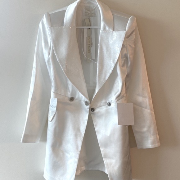 Bronx and Banco Gigi Bridal Blazer Dress in White - Picture 16 of 16